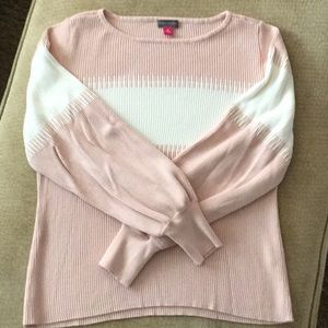 Vince Camuto Sweater💥Clearance